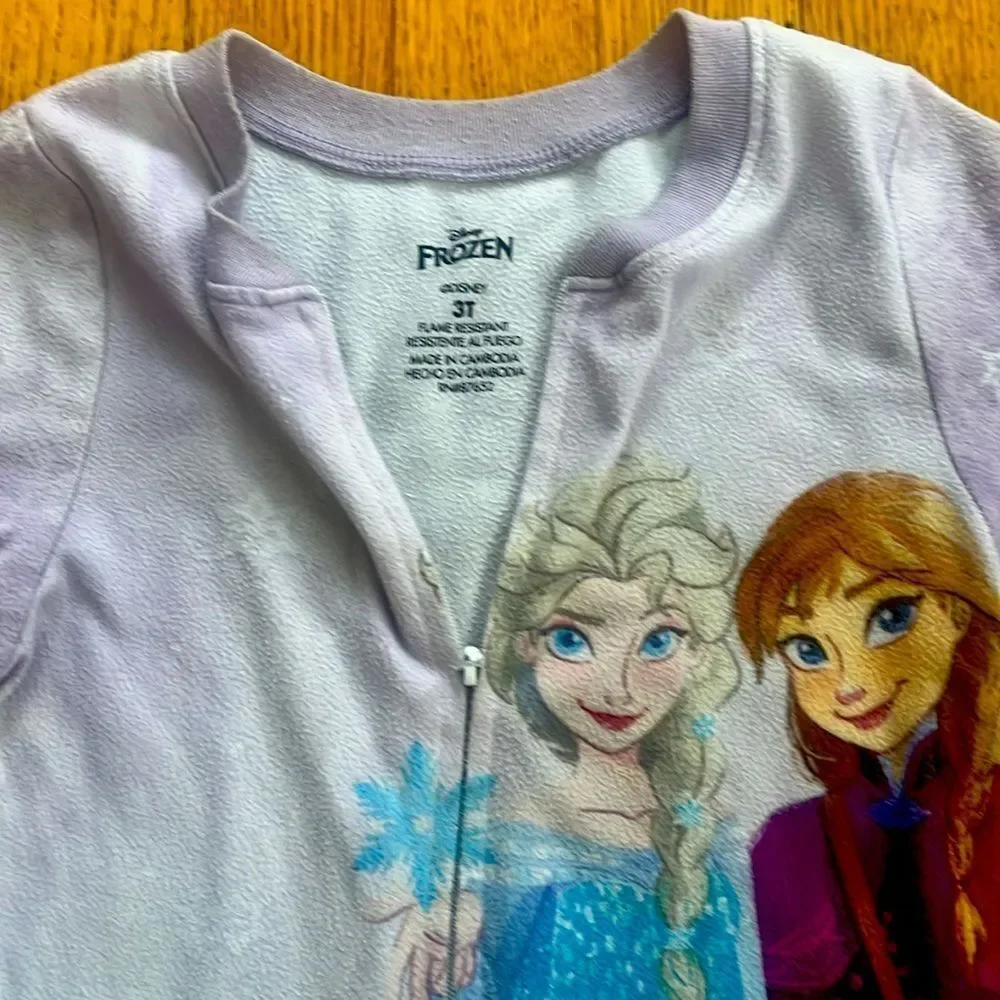 ❄️Disney’s Frozen 3 sets of Pajamas Bundle+Slippers! ❄️